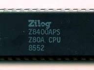 Zilog Z8400APS (Z80A) CPU in a black 40-pin plastic DIP package