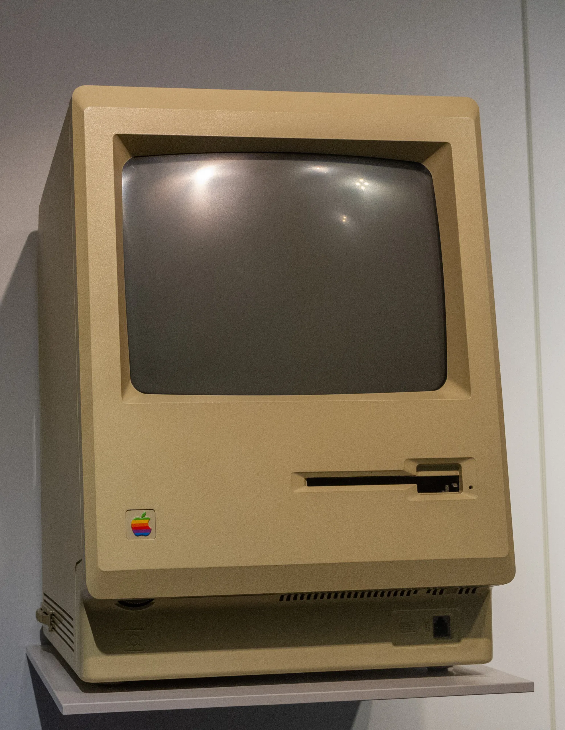 Apple Macintosh 512K computer