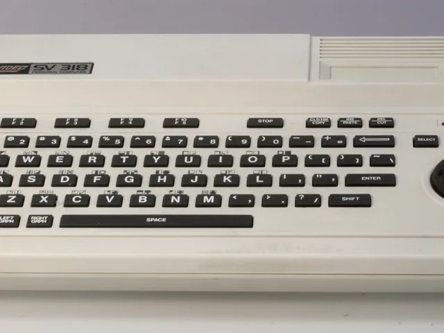 Spectravideo SV-318